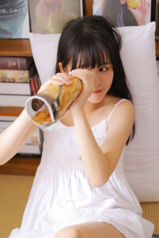 高中JK女学生自慰流白浆网站